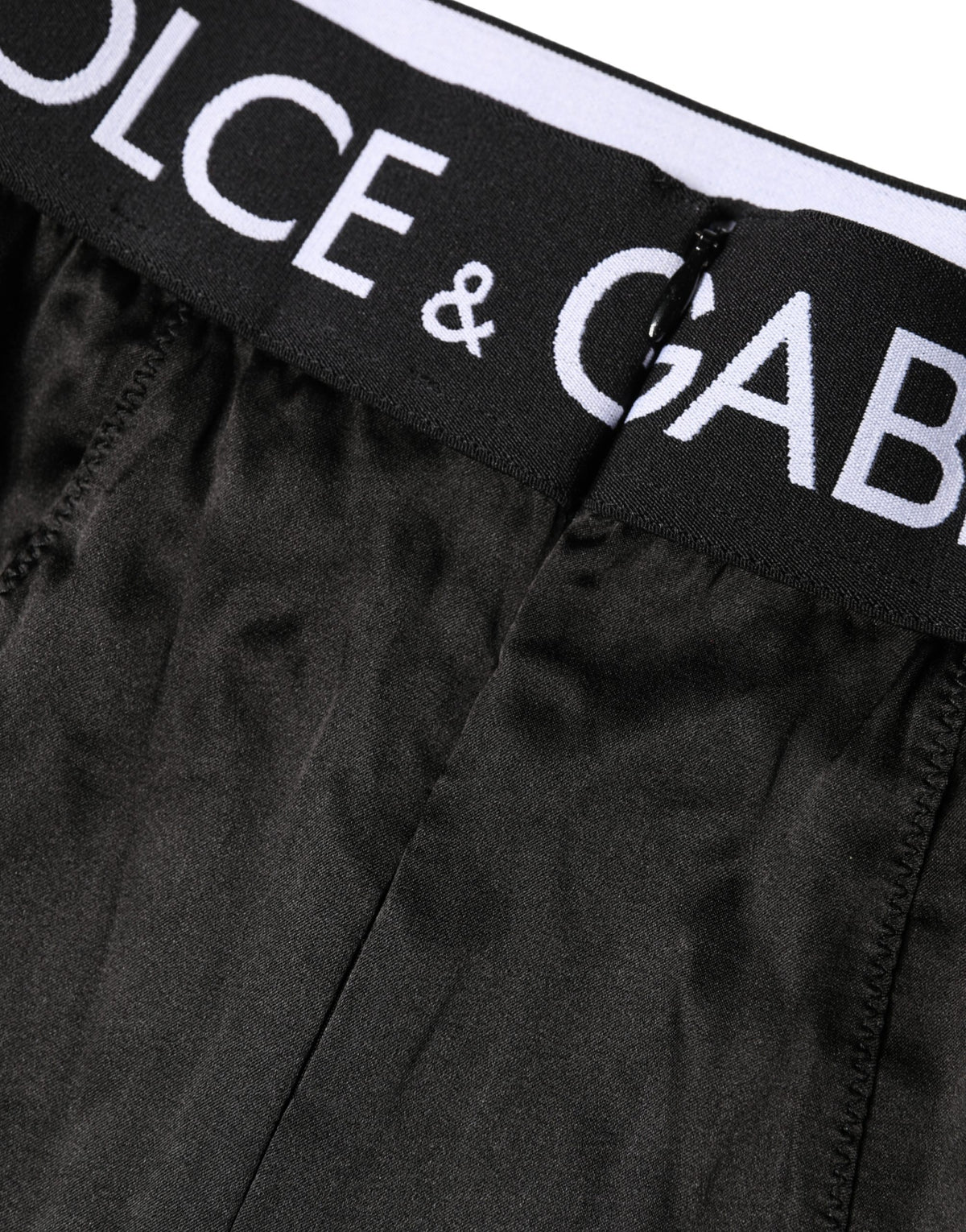 سروال داخلي نسائي داخلي بخصر عالٍ من Dolce & Gabbana باللون الأسود وشعار العلامة التجارية