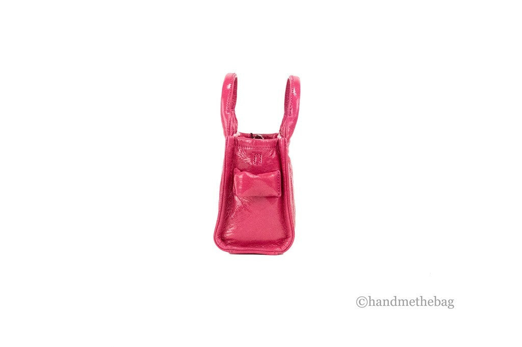 حقيبة كروس بودي مارك جاكوبس The Shiny Crinkle Micro Tote باللون الأرجواني من الجلد