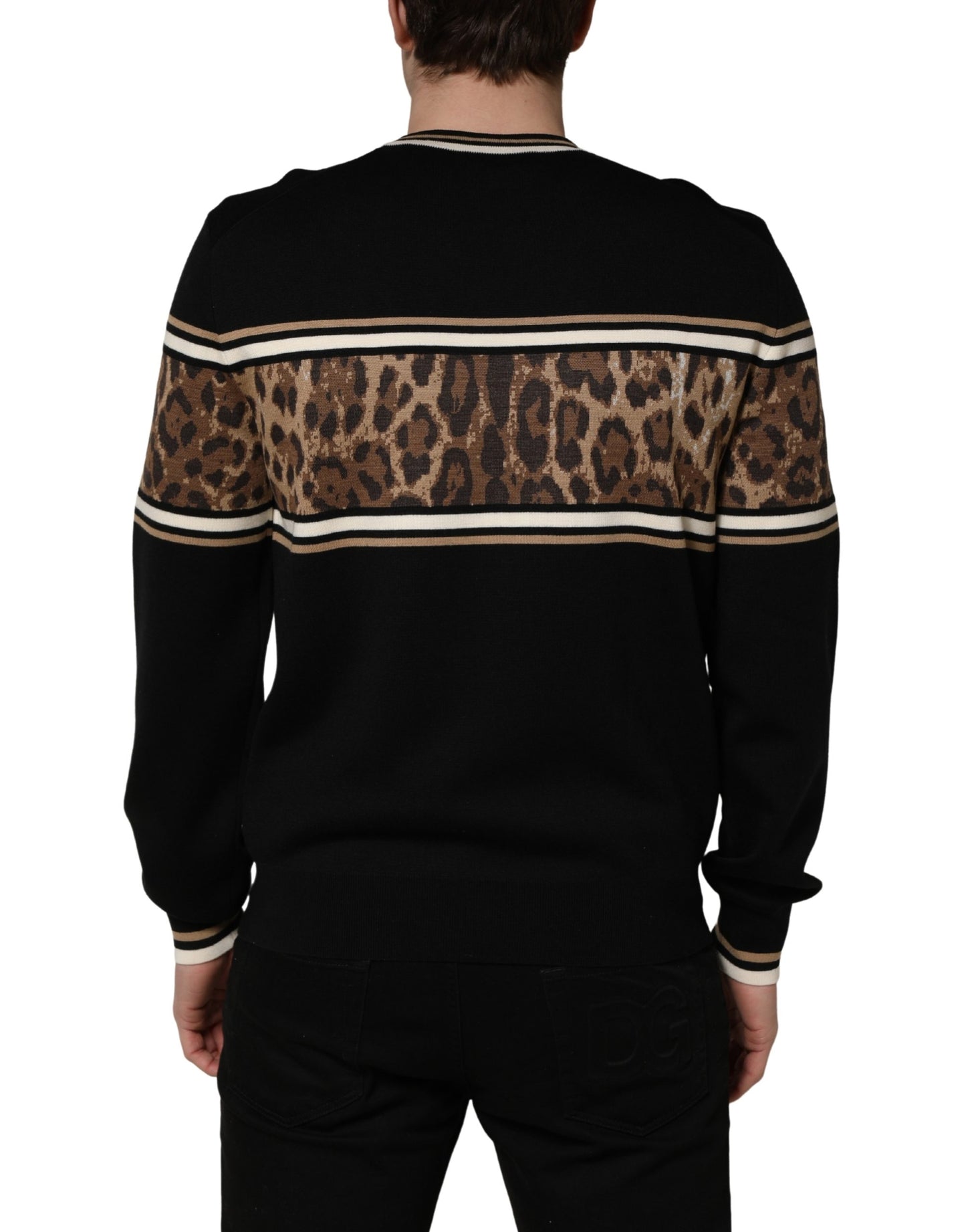 كنزة صوف رجالية برقبة دائرية بطبعة فهد باللون الأسود من دولتشي آند غابانا