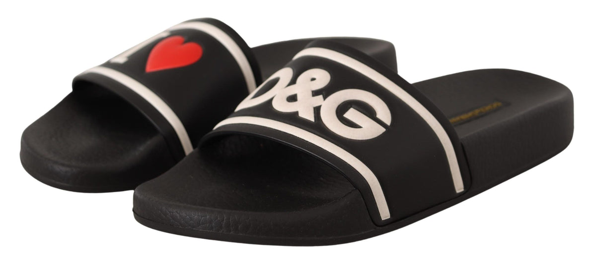 شبشب سلايدز "I Love D&G" من الجلد الأسود من دولتشي آند غابانا