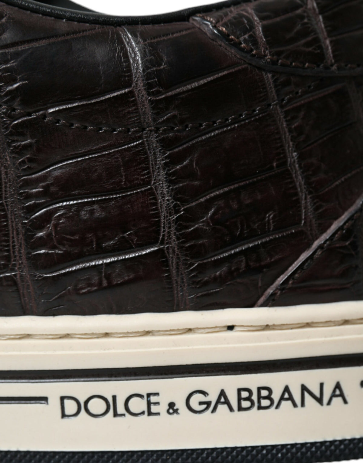 حذاء دولتشي آند غابانا رجالي كاجوال من جلد التمساح البني الغريب