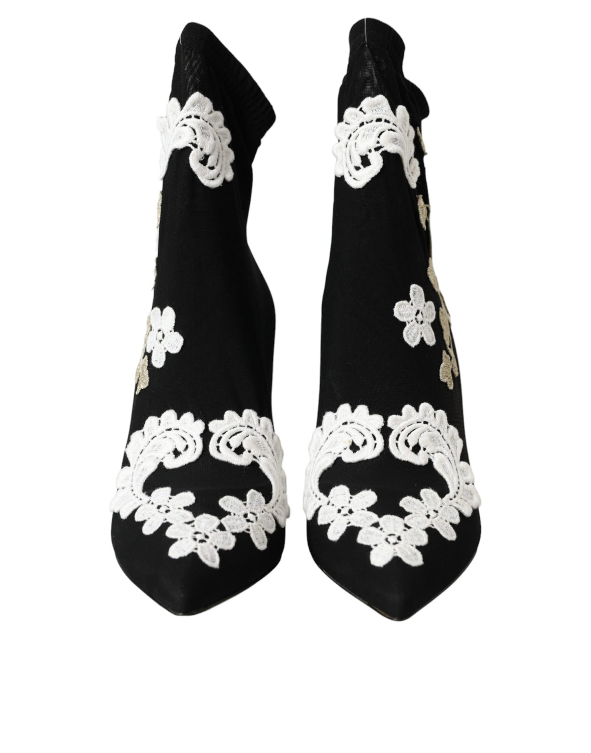 أحذية دولتشي آند غابانا سهلة الارتداء بتطريز أبيض وأسود