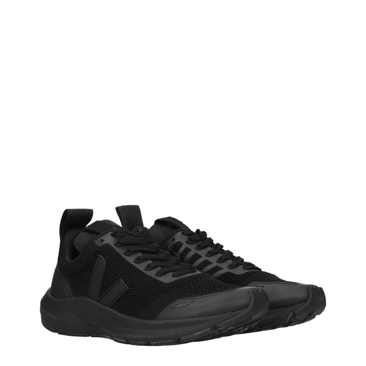 حذاء رياضي Veja Black من القماش الأسود