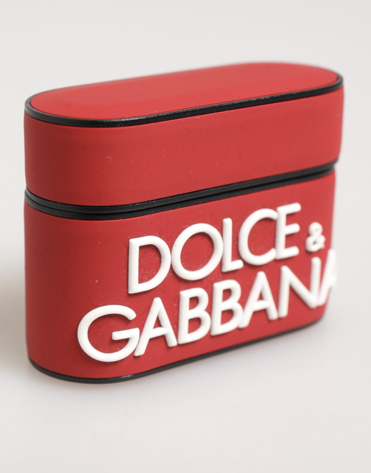 حافظة AirPods إكسسوار بشعار منقوش من السيليكون باللونين الأحمر والأبيض من Dolce & Gabbana