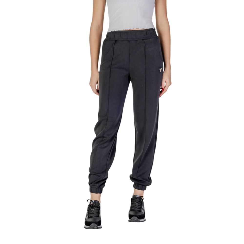 بنطال رياضي (Joggers) من البوليستر الأسود من Guess