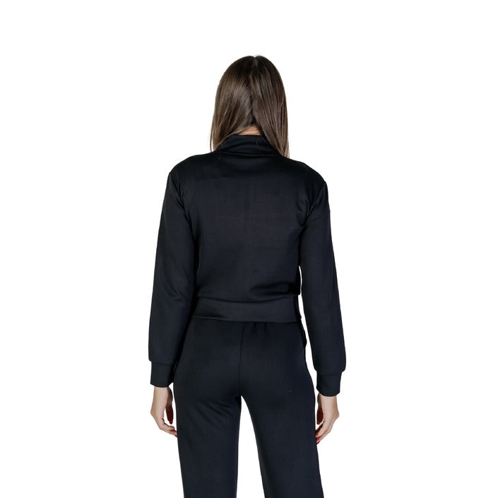 Guess Active سويت شيرتات نسائية