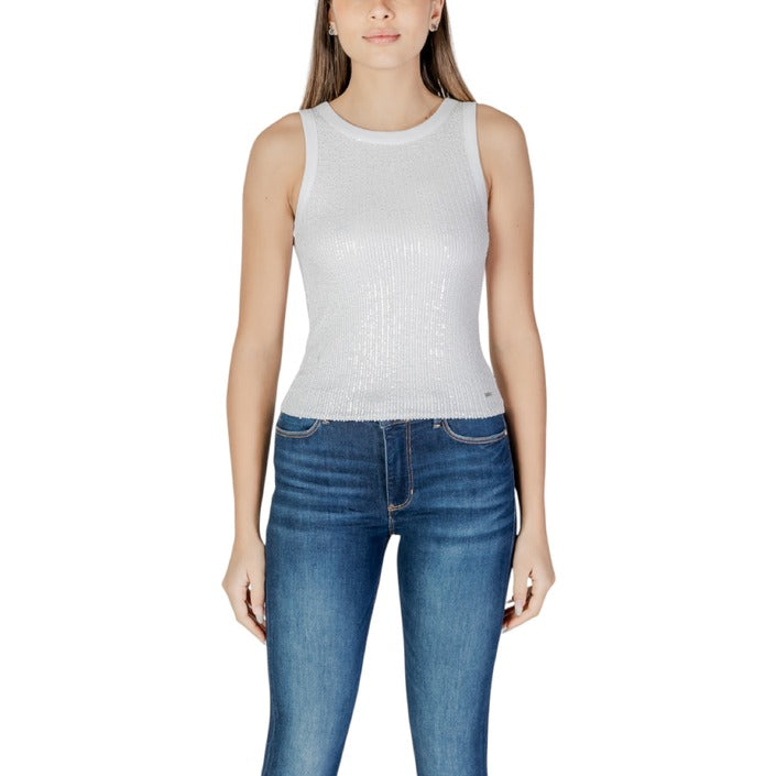 فانيلة نسائية من Guess